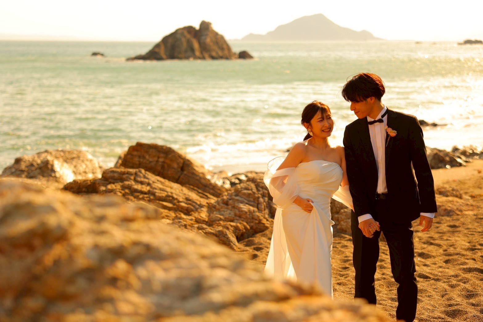 豊橋フォトウエディング 夕陽の岩場